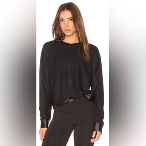 Koral super soft mesh top with satin lining and thumb holes